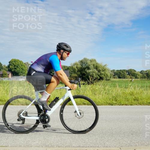 31.08.2025 - Elbe Triathlon Hamburg Michael Burmester http://msf.ph/oto/8691585 31.08.2025 10:06:44 Radfahren 612, 769, 796, 810, 814, 871, 914 meine-sportfotos.de