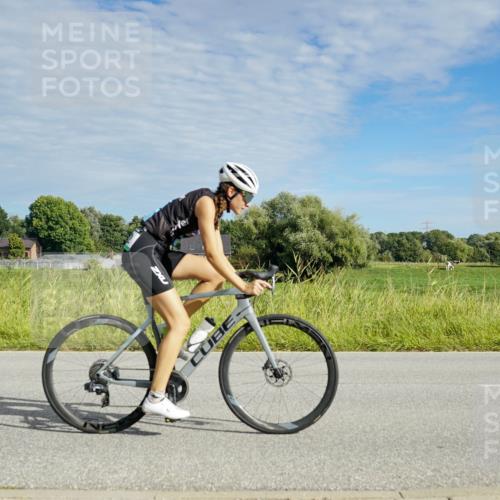 31.08.2025 - Elbe Triathlon Hamburg Michael Burmester http://msf.ph/oto/8691600 31.08.2025 10:07:15 Radfahren 736, 788, 812, 863 meine-sportfotos.de