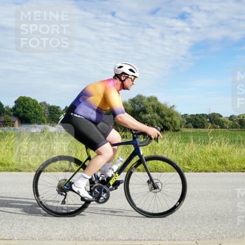 31.08.2025 - Elbe Triathlon Hamburg Michael Burmester http://msf.ph/oto/8691657 31.08.2025 10:09:32 Radfahren 503 meine-sportfotos.de