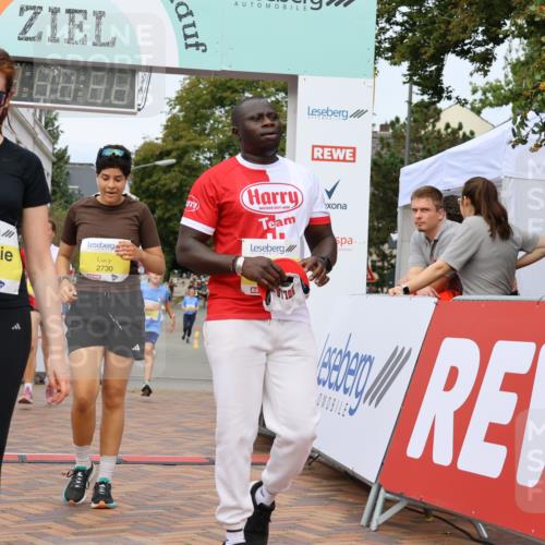 31.08.2025 - 21. Blankeneser Heldenlauf Strokosch-Dieckow http://msf.ph/oto/8691688 31.08.2025 10:30:25 Ziel 2616, 2229, 2730, 2682, 2588, 2731, 2503, 2502, 2712 meine-sportfotos.de