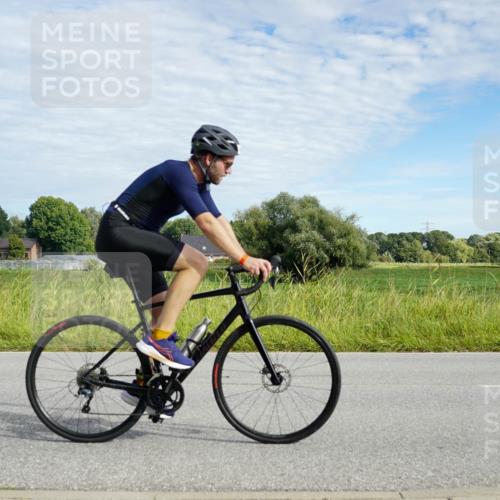 31.08.2025 - Elbe Triathlon Hamburg Michael Burmester http://msf.ph/oto/8691690 31.08.2025 10:10:52 Radfahren 521, 606, 616, 627, 692, 785 meine-sportfotos.de