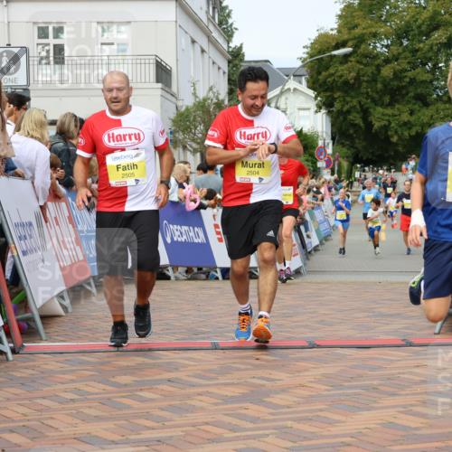 31.08.2025 - 21. Blankeneser Heldenlauf Strokosch-Dieckow http://msf.ph/oto/8691714 31.08.2025 10:25:27 Ziel 2541, 2636, 2363, 2367, 2505, 2504 meine-sportfotos.de