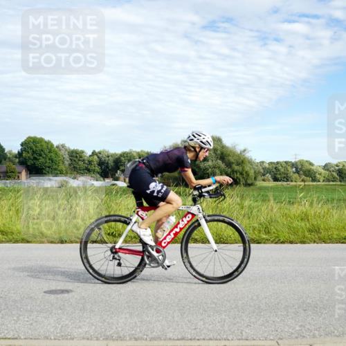 31.08.2025 - Elbe Triathlon Hamburg Michael Burmester http://msf.ph/oto/8691759 31.08.2025 10:13:16 Radfahren 417, 477, 546, 719, 833, 866, 913 meine-sportfotos.de