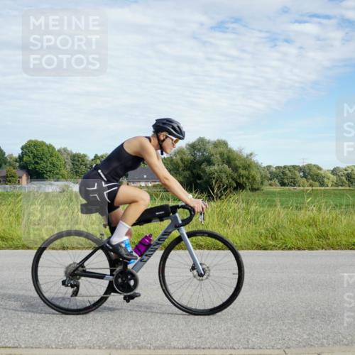 31.08.2025 - Elbe Triathlon Hamburg Michael Burmester http://msf.ph/oto/8691766 31.08.2025 10:13:26 Radfahren 477, 494, 774, 851 meine-sportfotos.de