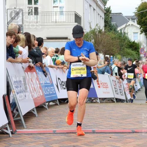 31.08.2025 - 21. Blankeneser Heldenlauf Strokosch-Dieckow http://msf.ph/oto/8691816 31.08.2025 10:30:11 Ziel 2210, 2445, 2444, 2169, 2226, 2543 meine-sportfotos.de