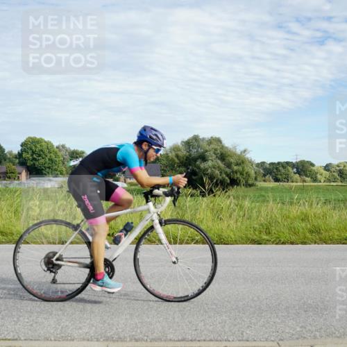 31.08.2025 - Elbe Triathlon Hamburg Michael Burmester http://msf.ph/oto/8691838 31.08.2025 10:16:43 Radfahren 666, 908 meine-sportfotos.de