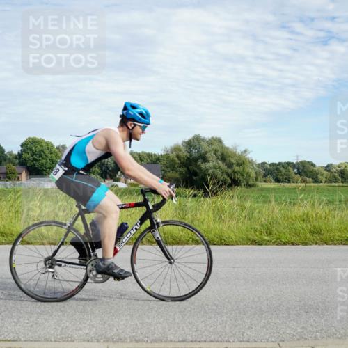 31.08.2025 - Elbe Triathlon Hamburg Michael Burmester http://msf.ph/oto/8691841 31.08.2025 10:16:52 Radfahren 427, 666, 841, 928 meine-sportfotos.de