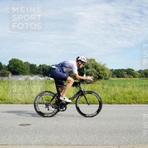 31.08.2025 - Elbe Triathlon Hamburg Michael Burmester http://msf.ph/oto/8691902 31.08.2025 10:19:13 Radfahren 487, 713, 777, 803, 828, 856, 930 meine-sportfotos.de