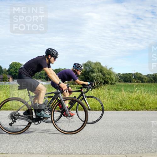 31.08.2025 - Elbe Triathlon Hamburg Michael Burmester http://msf.ph/oto/8691917 31.08.2025 10:19:43 Radfahren 466, 794 meine-sportfotos.de