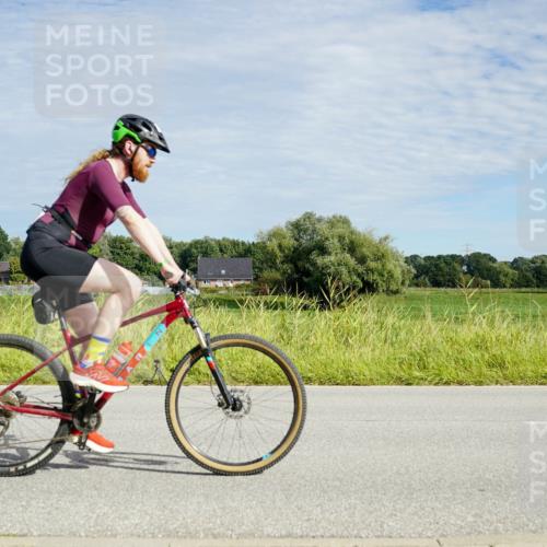 31.08.2025 - Elbe Triathlon Hamburg Michael Burmester http://msf.ph/oto/8691938 31.08.2025 10:20:34 Radfahren 508, 726, 920, 1033, 1090 meine-sportfotos.de