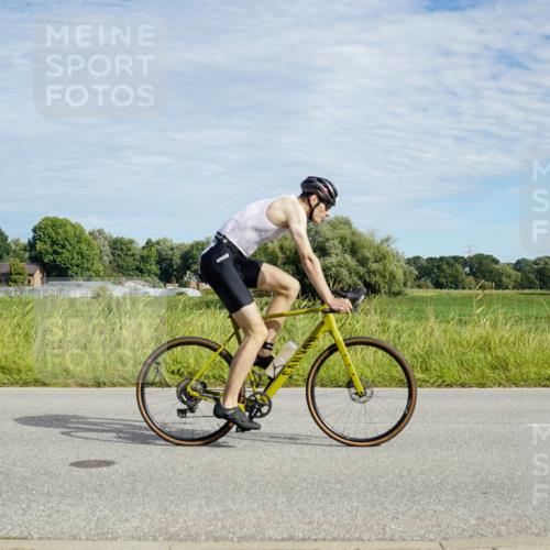 31.08.2025 - Elbe Triathlon Hamburg Michael Burmester http://msf.ph/oto/8691945 31.08.2025 10:20:47 Radfahren 419, 564, 588, 749, 947, 968, 1012, 1023, 1045, 1078, 1100 meine-sportfotos.de