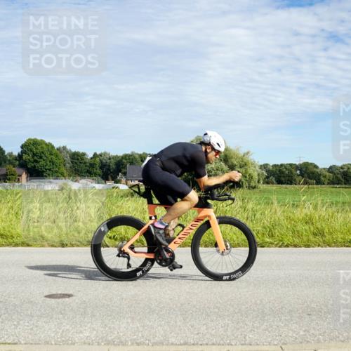 31.08.2025 - Elbe Triathlon Hamburg Michael Burmester http://msf.ph/oto/8691965 31.08.2025 10:21:24 Radfahren 687, 744, 790, 822, 1034 meine-sportfotos.de