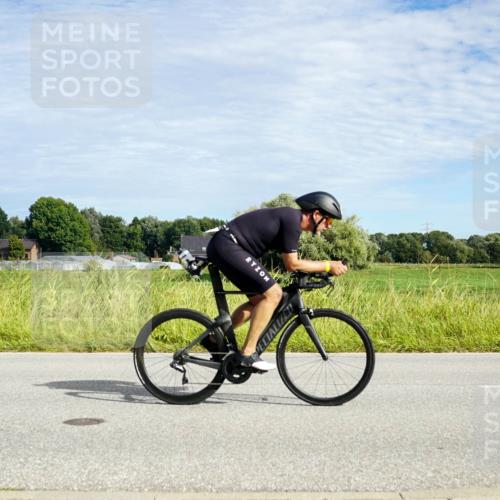 31.08.2025 - Elbe Triathlon Hamburg Michael Burmester http://msf.ph/oto/8691967 31.08.2025 10:21:26 Radfahren 687, 744, 790, 822, 1034 meine-sportfotos.de