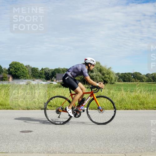 31.08.2025 - Elbe Triathlon Hamburg Michael Burmester http://msf.ph/oto/8692031 31.08.2025 10:22:53 Radfahren 747, 805, 871, 878, 942, 963, 971, 978, 1007, 1048, 1063, 1067 meine-sportfotos.de