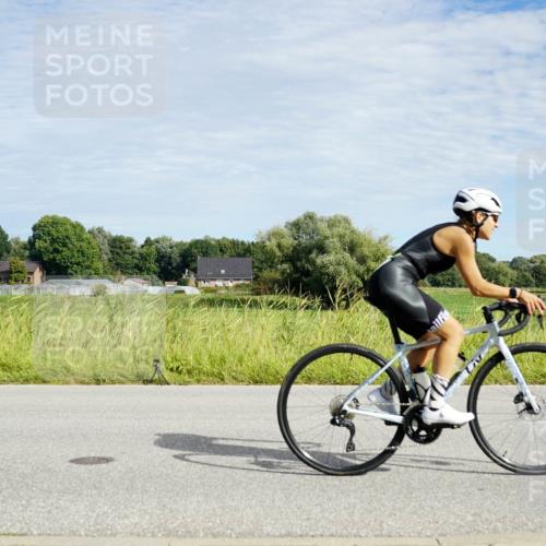 31.08.2025 - Elbe Triathlon Hamburg Michael Burmester http://msf.ph/oto/8692034 31.08.2025 10:22:57 Radfahren 698, 747, 762, 792, 805, 871, 942, 963, 971, 978, 1063, 1067, 1106 meine-sportfotos.de