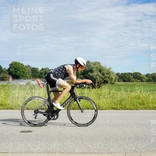31.08.2025 - Elbe Triathlon Hamburg Michael Burmester http://msf.ph/oto/8692042 31.08.2025 10:23:02 Radfahren 698, 747, 762, 792, 971, 978, 981, 995, 996, 1063, 1106 meine-sportfotos.de