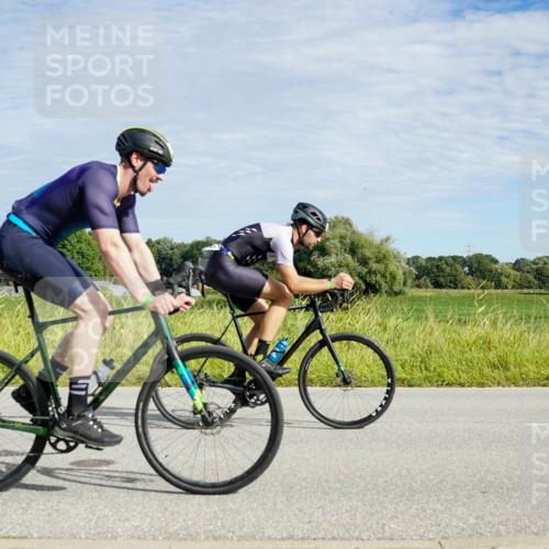 31.08.2025 - Elbe Triathlon Hamburg Michael Burmester http://msf.ph/oto/8692049 31.08.2025 10:23:10 Radfahren 922, 965, 981, 989, 996, 1049, 1077 meine-sportfotos.de