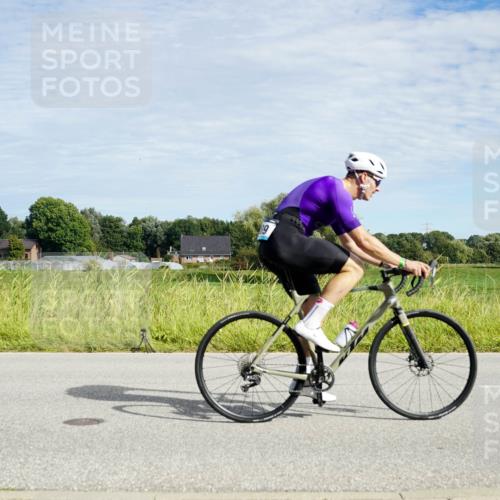 31.08.2025 - Elbe Triathlon Hamburg Michael Burmester http://msf.ph/oto/8692051 31.08.2025 10:23:16 Radfahren 922, 965, 989, 1016, 1056, 1086, 1107 meine-sportfotos.de