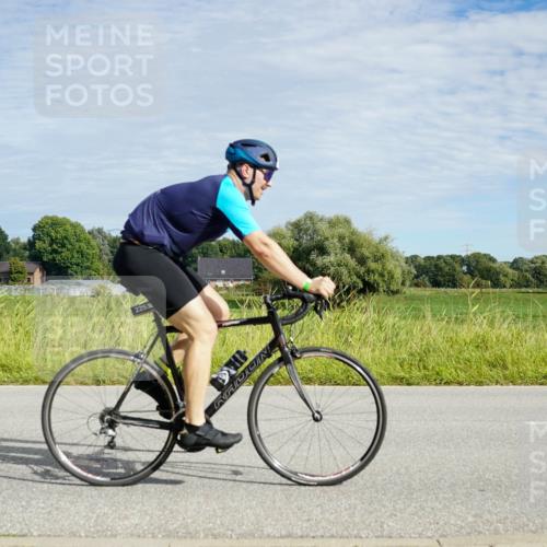 31.08.2025 - Elbe Triathlon Hamburg Michael Burmester http://msf.ph/oto/8692057 31.08.2025 10:23:20 Radfahren 922, 1016, 1056, 1086, 1088, 1107 meine-sportfotos.de
