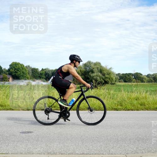 31.08.2025 - Elbe Triathlon Hamburg Michael Burmester http://msf.ph/oto/8692134 31.08.2025 10:25:16 Radfahren 829, 935, 955, 966, 1003, 1039, 1094, 1096 meine-sportfotos.de