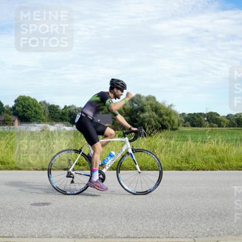 31.08.2025 - Elbe Triathlon Hamburg Michael Burmester http://msf.ph/oto/8692156 31.08.2025 10:26:04 Radfahren 768, 806, 1082 meine-sportfotos.de