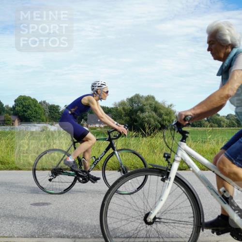 31.08.2025 - Elbe Triathlon Hamburg Michael Burmester http://msf.ph/oto/8692169 31.08.2025 10:26:27 Radfahren 905, 934, 951, 980, 1103, 1108, 1149 meine-sportfotos.de