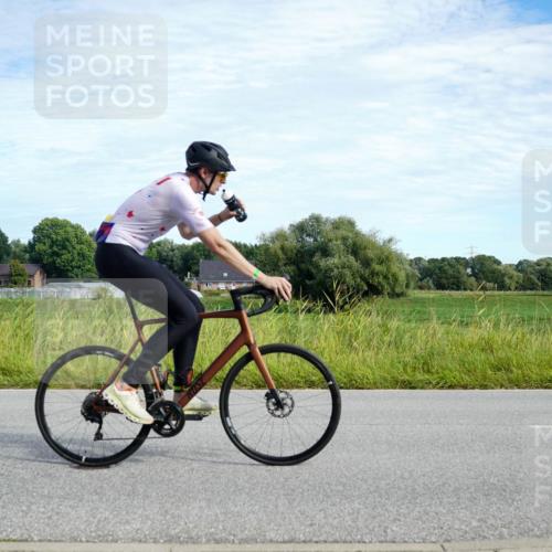 31.08.2025 - Elbe Triathlon Hamburg Michael Burmester http://msf.ph/oto/8692176 31.08.2025 10:26:40 Radfahren 785, 1010 meine-sportfotos.de