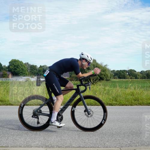 31.08.2025 - Elbe Triathlon Hamburg Michael Burmester http://msf.ph/oto/8692191 31.08.2025 10:27:17 Radfahren 1013, 1027, 1105, 1129 meine-sportfotos.de
