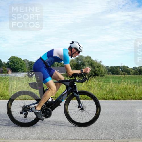 31.08.2025 - Elbe Triathlon Hamburg Michael Burmester http://msf.ph/oto/8692219 31.08.2025 10:28:29 Radfahren 673, 722, 815, 848 meine-sportfotos.de