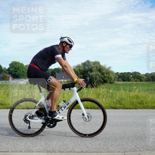 31.08.2025 - Elbe Triathlon Hamburg Michael Burmester http://msf.ph/oto/8692222 31.08.2025 10:28:33 Radfahren 673, 748, 789, 815, 848, 876 meine-sportfotos.de