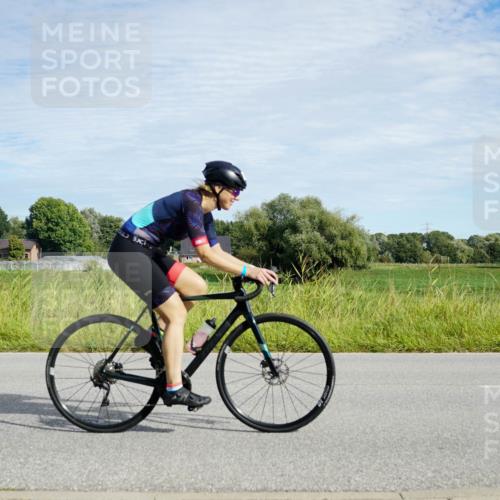 31.08.2025 - Elbe Triathlon Hamburg Michael Burmester http://msf.ph/oto/8692254 31.08.2025 10:29:56 Radfahren 606, 870, 887, 888, 1011, 1155, 1180, 1202 meine-sportfotos.de