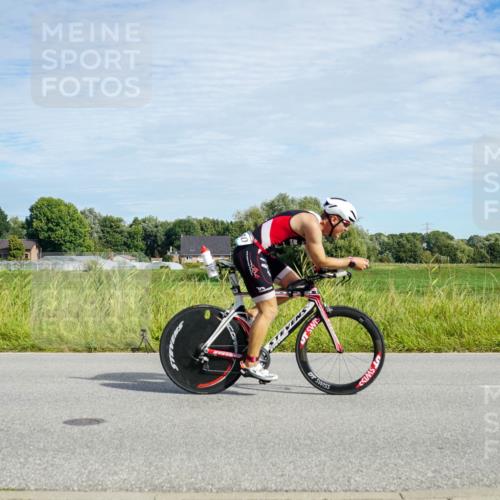 31.08.2025 - Elbe Triathlon Hamburg Michael Burmester http://msf.ph/oto/8692260 31.08.2025 10:30:00 Radfahren 606, 870, 887, 1011, 1155, 1180, 1202 meine-sportfotos.de
