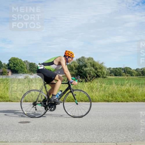 31.08.2025 - Elbe Triathlon Hamburg Michael Burmester http://msf.ph/oto/8692267 31.08.2025 10:30:17 Radfahren 587, 745, 821, 845, 949, 1041, 1445 meine-sportfotos.de