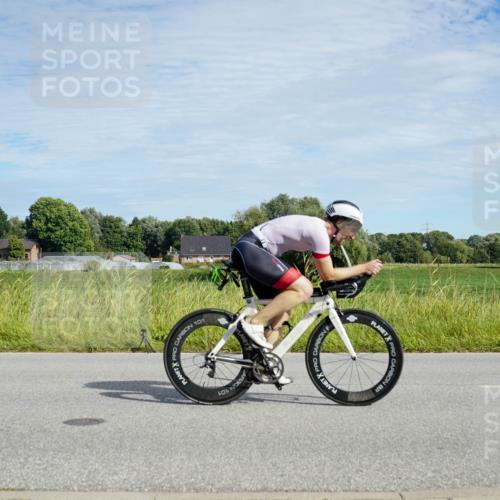 31.08.2025 - Elbe Triathlon Hamburg Michael Burmester http://msf.ph/oto/8692277 31.08.2025 10:30:44 Radfahren 593, 800, 835, 1121 meine-sportfotos.de
