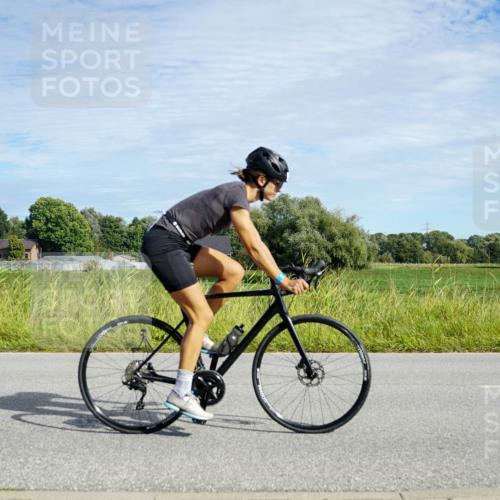 31.08.2025 - Elbe Triathlon Hamburg Michael Burmester http://msf.ph/oto/8692280 31.08.2025 10:30:48 Radfahren 593, 800, 835, 956, 1121, 1164 meine-sportfotos.de