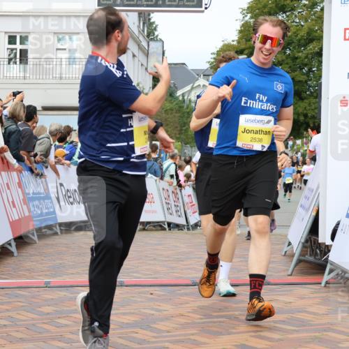 31.08.2025 - 21. Blankeneser Heldenlauf Strokosch-Dieckow http://msf.ph/oto/8692283 31.08.2025 10:29:33 Ziel 2578, 2614, 2615, 2684, 2538, 2558, 2277 meine-sportfotos.de