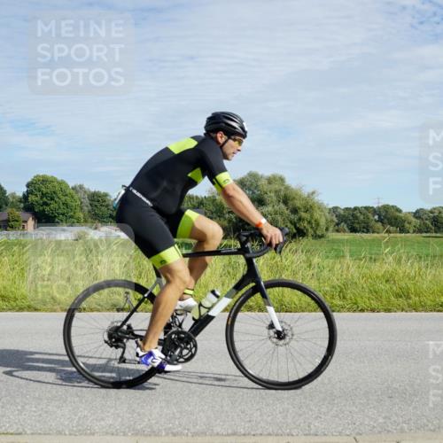 31.08.2025 - Elbe Triathlon Hamburg Michael Burmester http://msf.ph/oto/8692316 31.08.2025 10:32:21 Radfahren 732, 919, 1213 meine-sportfotos.de