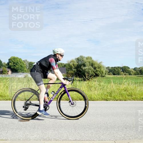 31.08.2025 - Elbe Triathlon Hamburg Michael Burmester http://msf.ph/oto/8692395 31.08.2025 10:34:50 Radfahren 841, 1231, 1244 meine-sportfotos.de