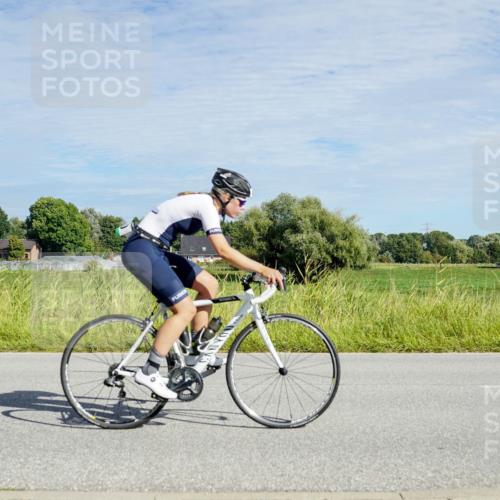31.08.2025 - Elbe Triathlon Hamburg Michael Burmester http://msf.ph/oto/8692424 31.08.2025 10:35:51 Radfahren 921, 930, 1005, 1064, 1186, 1237 meine-sportfotos.de
