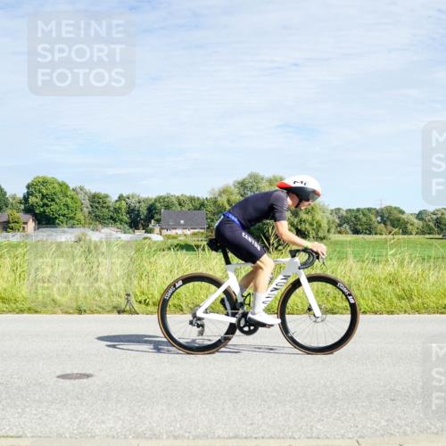 31.08.2025 - Elbe Triathlon Hamburg Michael Burmester http://msf.ph/oto/8692428 31.08.2025 10:35:54 Radfahren 760, 911, 921, 923, 930, 1005, 1064, 1125, 1229, 1237 meine-sportfotos.de