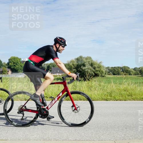 31.08.2025 - Elbe Triathlon Hamburg Michael Burmester http://msf.ph/oto/8692475 31.08.2025 10:37:02 Radfahren 796, 810, 814, 816, 892, 939, 1030, 1085, 1194, 1207 meine-sportfotos.de