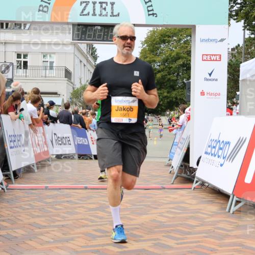 31.08.2025 - 21. Blankeneser Heldenlauf Strokosch-Dieckow http://msf.ph/oto/8692491 31.08.2025 12:38:04 Ziel 5561, 4076 meine-sportfotos.de