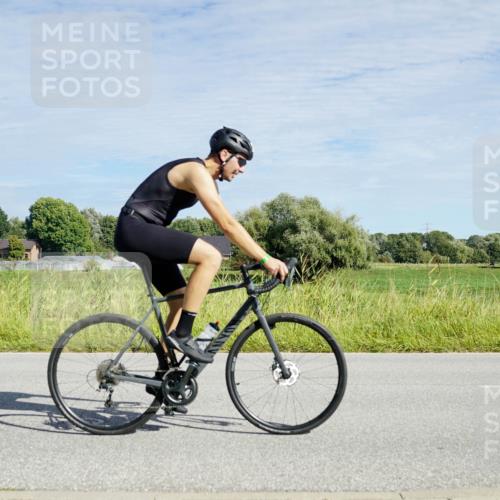 31.08.2025 - Elbe Triathlon Hamburg Michael Burmester http://msf.ph/oto/8692507 31.08.2025 10:38:02 Radfahren 950, 981, 1051, 1070, 1088, 1166, 1315 meine-sportfotos.de