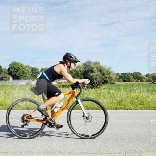 31.08.2025 - Elbe Triathlon Hamburg Michael Burmester http://msf.ph/oto/8692521 31.08.2025 10:38:19 Radfahren 824, 832, 844, 942, 965, 1047, 1048, 1106, 1152 meine-sportfotos.de