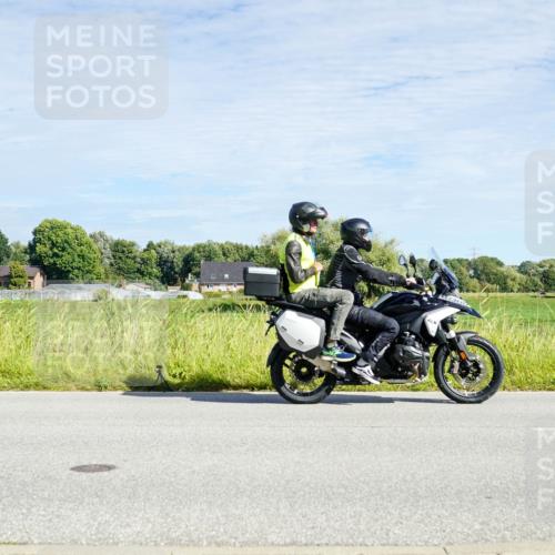 31.08.2025 - Elbe Triathlon Hamburg Michael Burmester http://msf.ph/oto/8692526 31.08.2025 10:38:23 Radfahren 783, 832, 844, 942, 965, 1106, 1109 meine-sportfotos.de