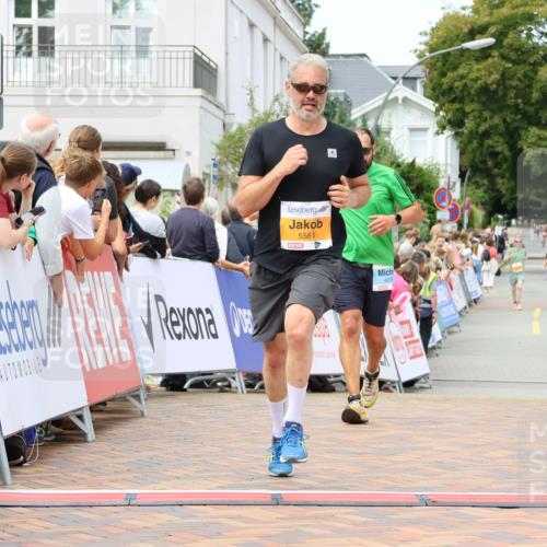 31.08.2025 - 21. Blankeneser Heldenlauf Strokosch-Dieckow http://msf.ph/oto/8692531 31.08.2025 12:38:02 Ziel 5561, 4076 meine-sportfotos.de