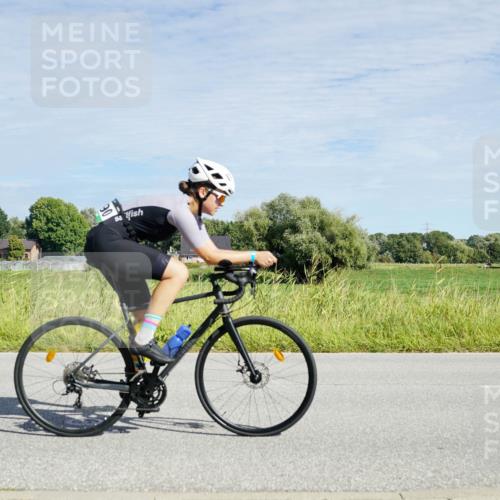 31.08.2025 - Elbe Triathlon Hamburg Michael Burmester http://msf.ph/oto/8692532 31.08.2025 10:38:30 Radfahren 783, 790, 795, 899, 971, 1077, 1109 meine-sportfotos.de