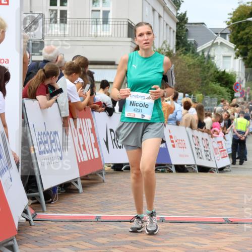 31.08.2025 - 21. Blankeneser Heldenlauf Strokosch-Dieckow http://msf.ph/oto/8692561 31.08.2025 12:37:47 Ziel 4231 meine-sportfotos.de