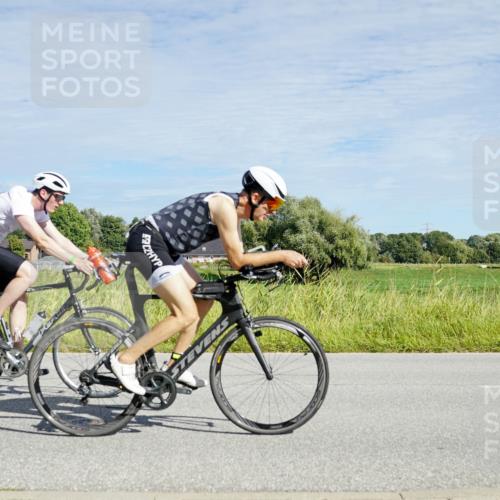 31.08.2025 - Elbe Triathlon Hamburg Michael Burmester http://msf.ph/oto/8692574 31.08.2025 10:39:43 Radfahren 762, 937, 961, 964, 1075, 1080, 1091, 1149 meine-sportfotos.de