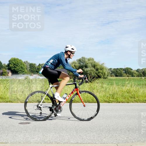 31.08.2025 - Elbe Triathlon Hamburg Michael Burmester http://msf.ph/oto/8692584 31.08.2025 10:39:59 Radfahren 962, 1158, 1286 meine-sportfotos.de